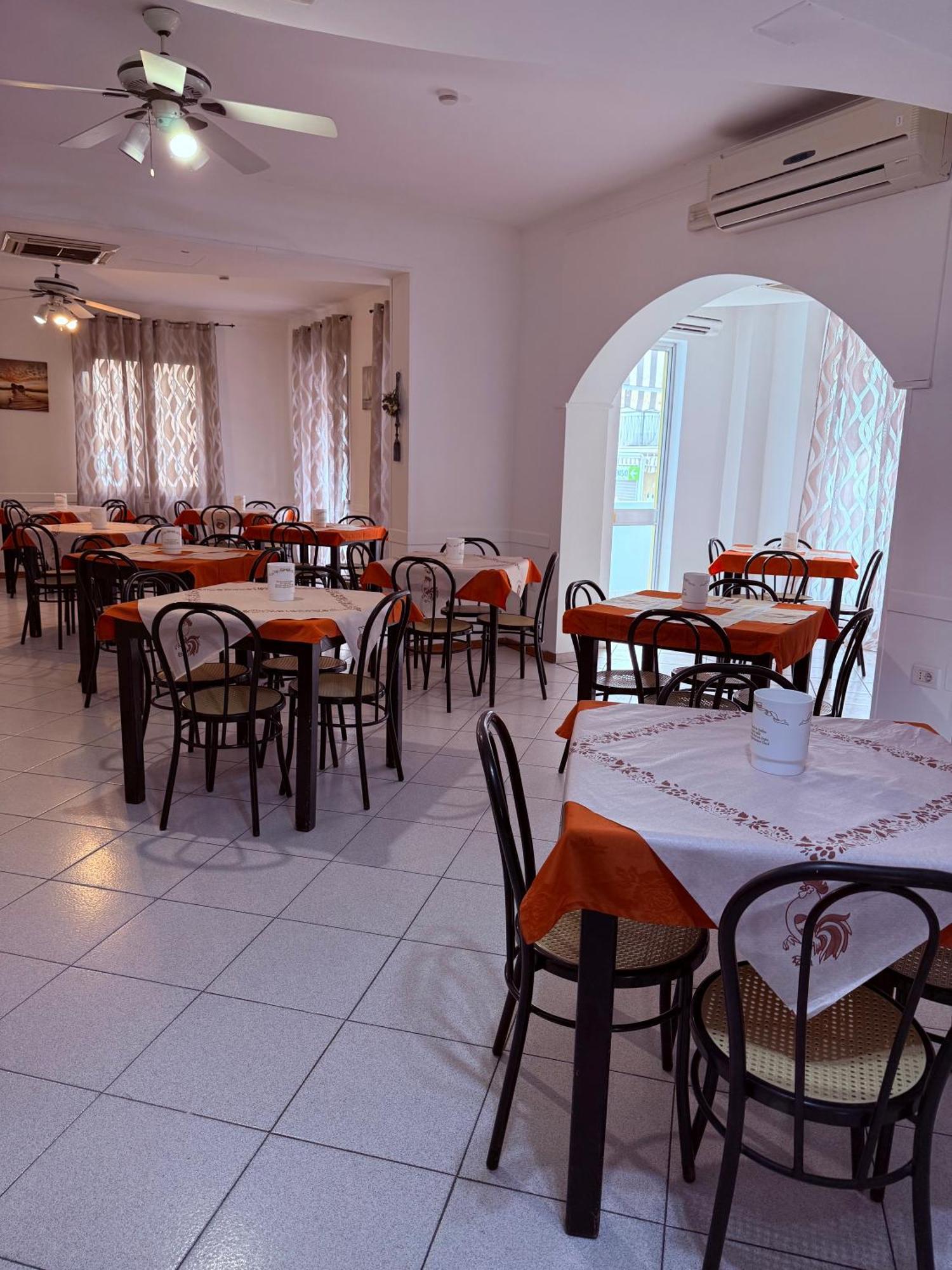 Hotel Malibu Mare Римини Экстерьер фото